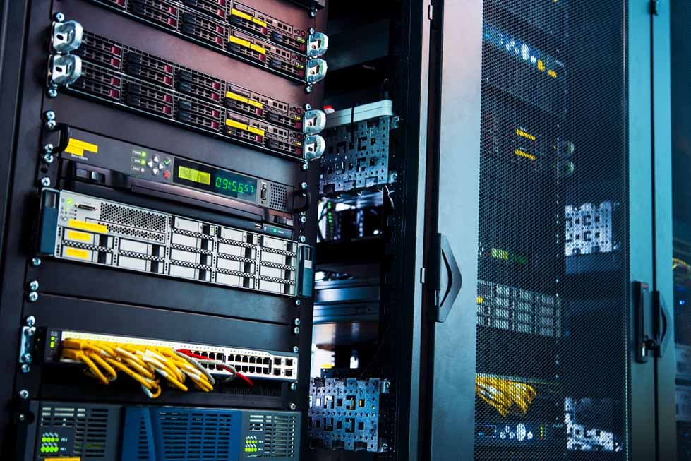 How does network & infrastructure pen testing work?